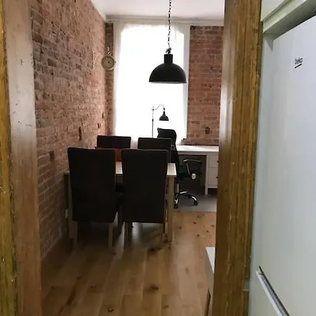 Stylish Mini In The Center!